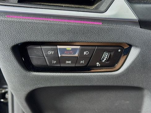 Used 2024 BMW 440i xDrive Convertible w/ Premium Package image 11