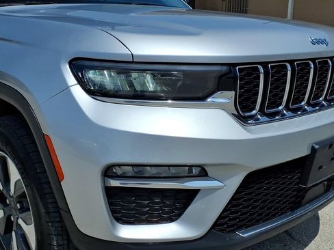 Used 2022 Jeep Grand Cherokee Limited 4xe AWD/4WD image 9