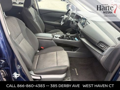 Certified 2025 Nissan Rogue SV AWD/4WD image 32