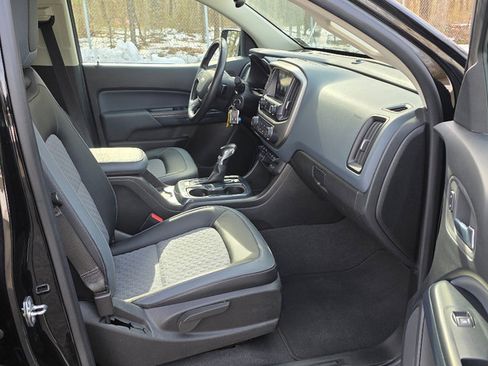 Certified 2022 Chevrolet Colorado Z71 w/ Safety Package image 24