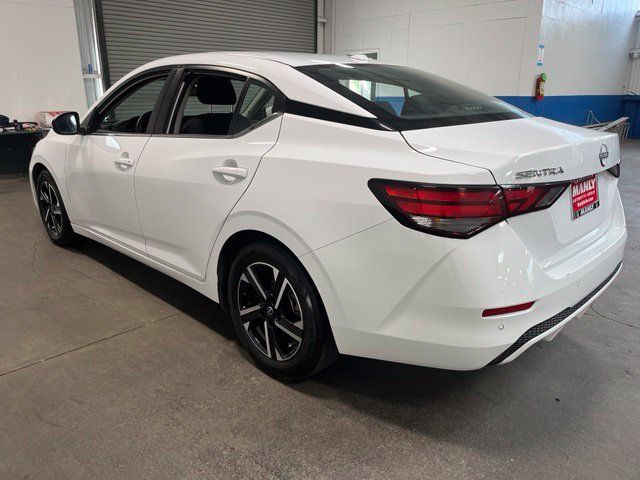 Used 2025 Nissan Sentra SV FWD image 5