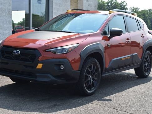 Used 2024 Subaru Crosstrek 2.5i Wilderness w/ Crosstrek Mirror Package AWD/4WD image 17