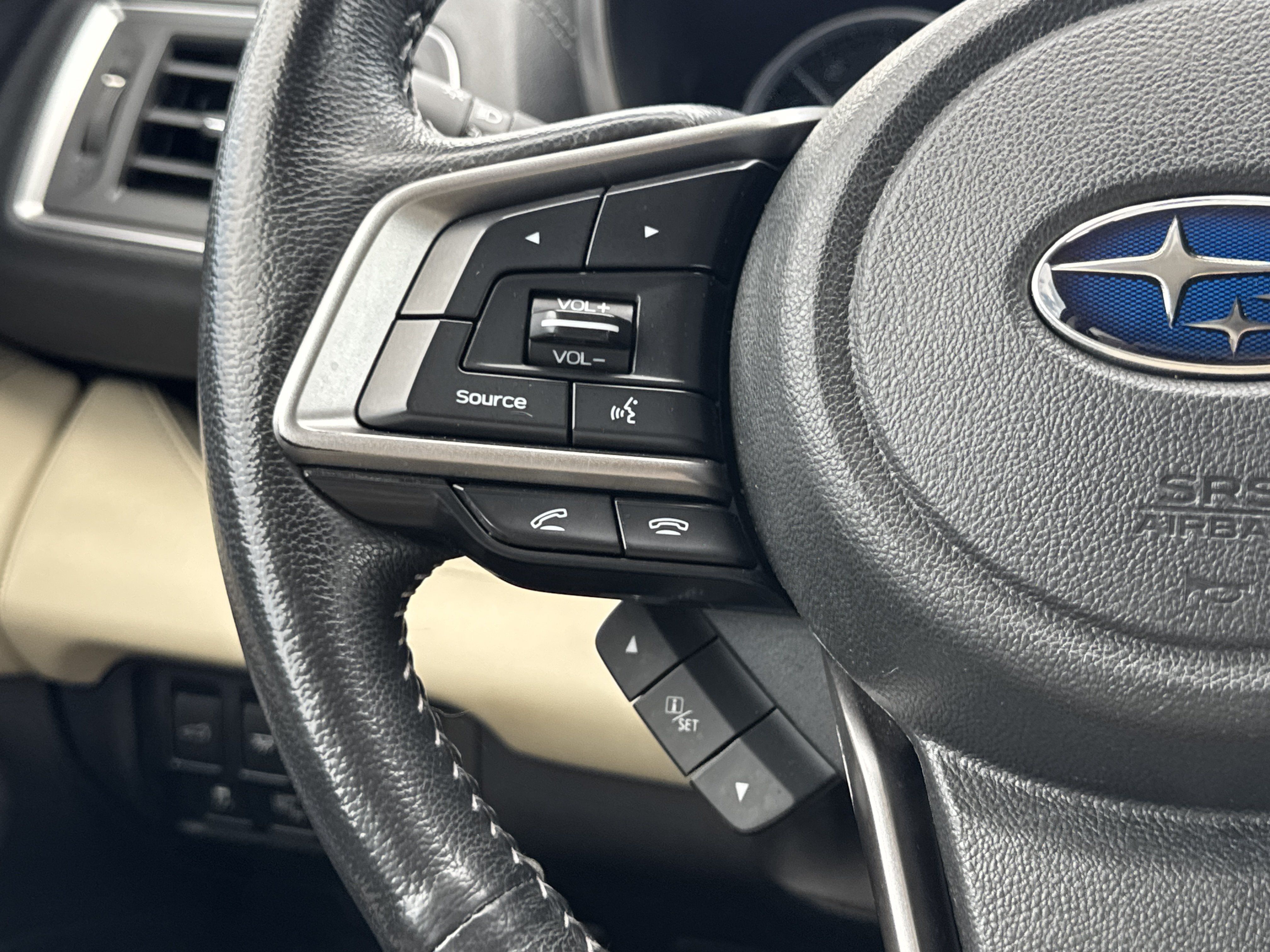 Used 2021 Subaru Ascent Limited w/ Technology Package AWD/4WD image 8
