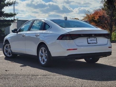 Used 2024 Honda Accord LX image 27