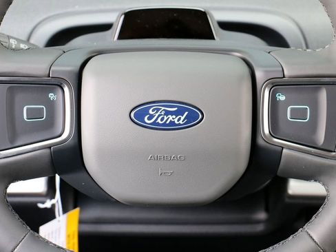New 2026 Ford Expedition Active AWD/4WD image 25