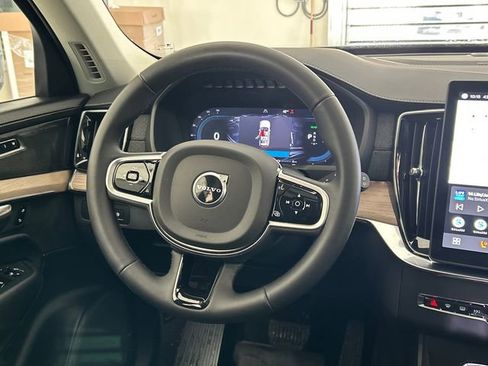 Certified 2025 Volvo XC90 T8 Plus w/ Protection Package Premier image 24