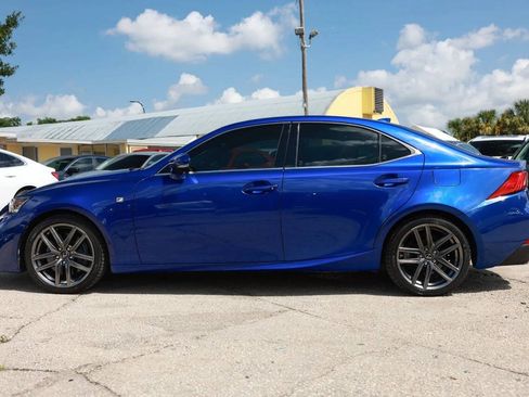 Used 2018 Lexus IS 300 F Sport w/ F Sport Package RWD image 5