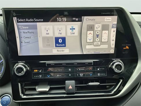 Used 2020 Toyota Highlander Platinum image 12