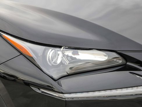 Used 2016 Lexus NX 200t FWD image 8