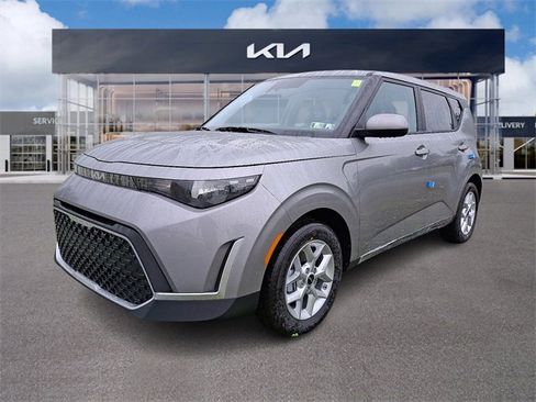 New 2025 Kia Soul LX w/ LX Technology Package image 2