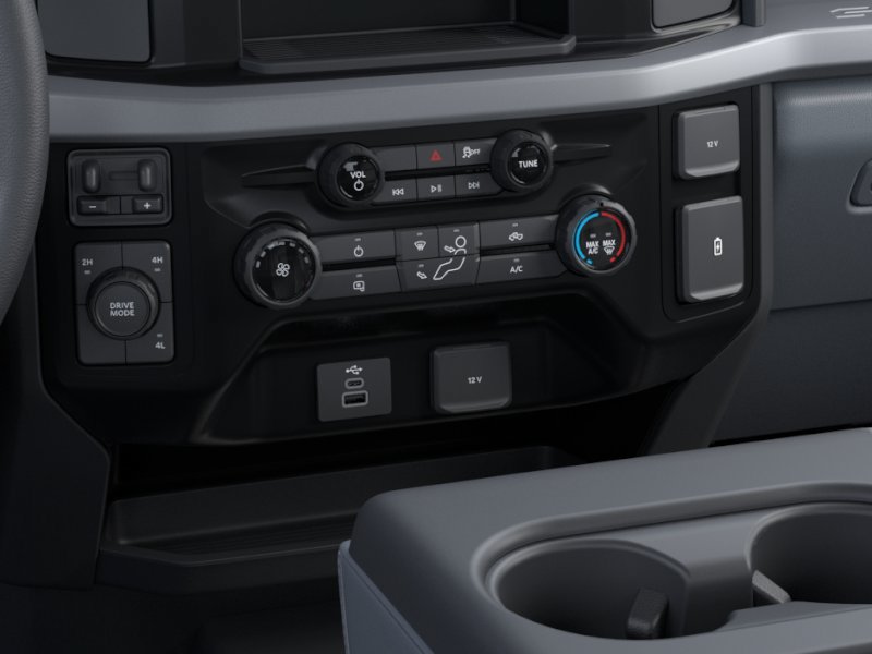 New 2026 Ford F250 4x4 Crew Cab Super Duty image 15