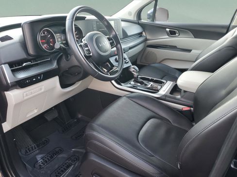 Certified 2024 Kia Carnival LX image 19