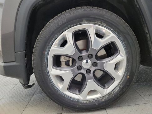 Used 2021 Jeep Compass Limited FWD image 31