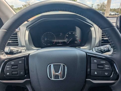 Used 2025 Honda Odyssey Touring image 39
