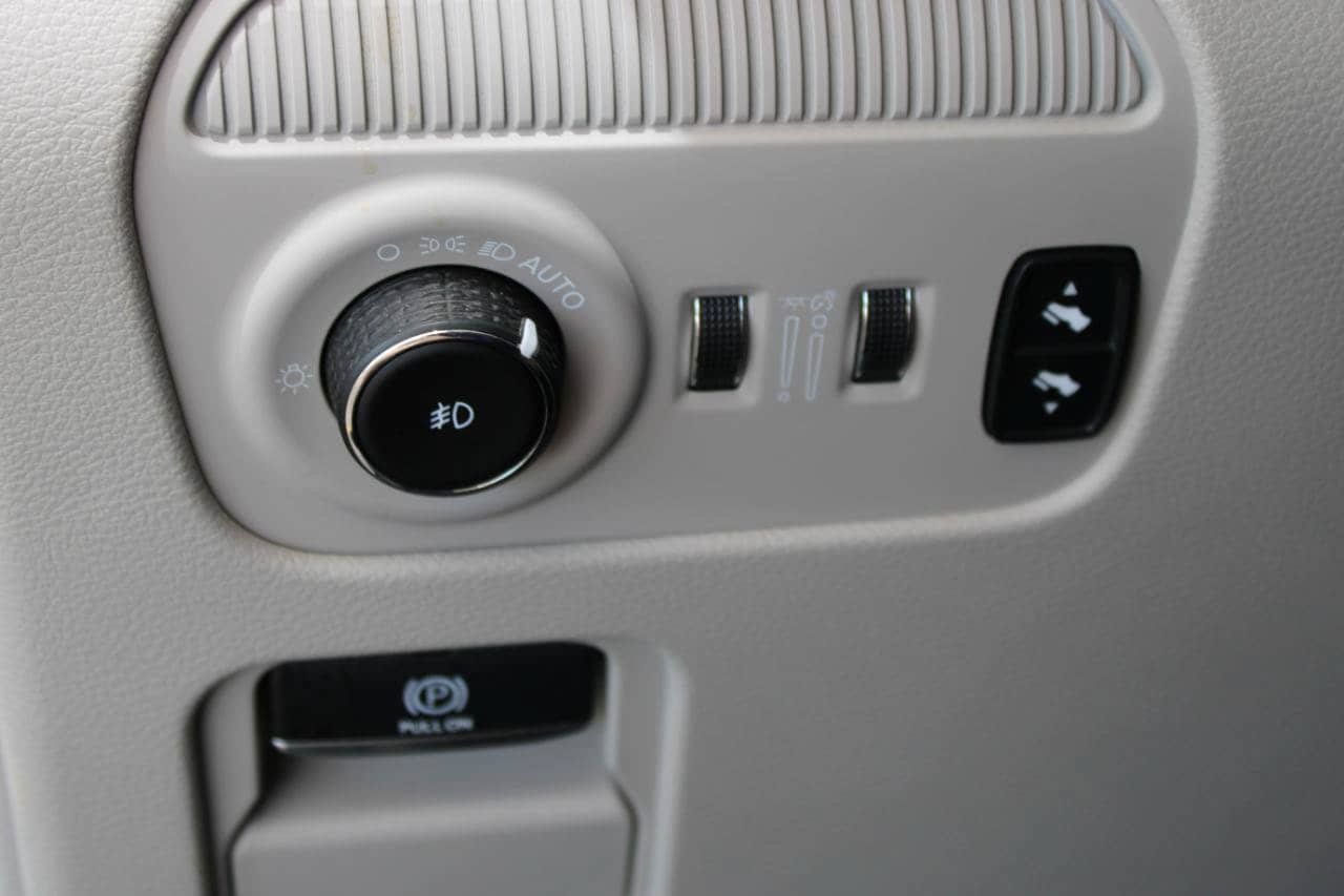 Used 2022 Jeep Wagoneer Series I AWD/4WD image 23