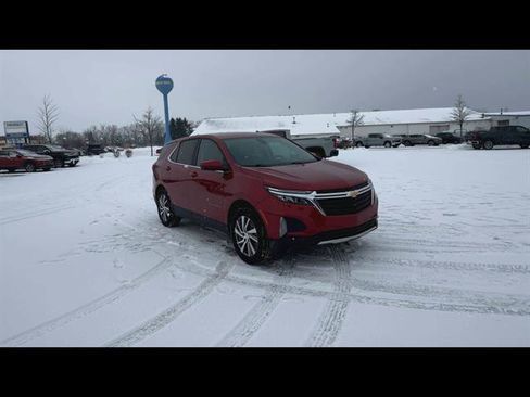 Certified 2024 Chevrolet Equinox LT w/ LPO, Floor Liner Package image 26