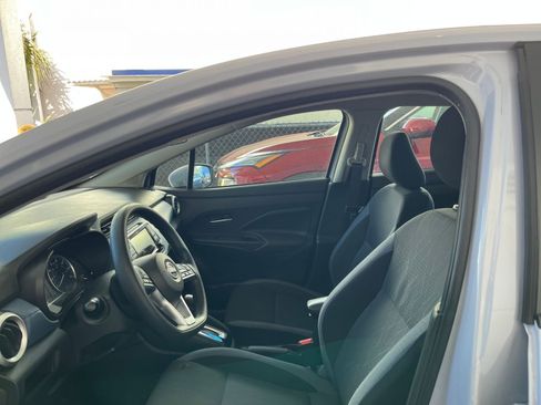 Used 2025 Nissan Versa SV image 27