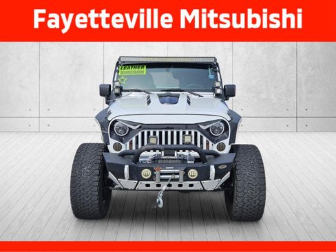 Used 2017 Jeep Wrangler Unlimited Sport AWD/4WD image 2