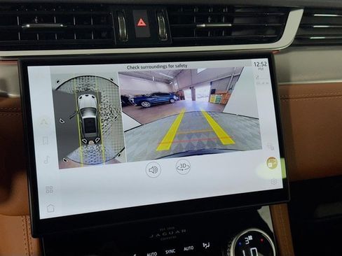 New 2026 Jaguar F-PACE R-Dynamic S image 17