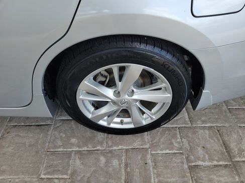 Used 2015 Nissan Altima 2.5 SL w/ Technology Package FWD image 6