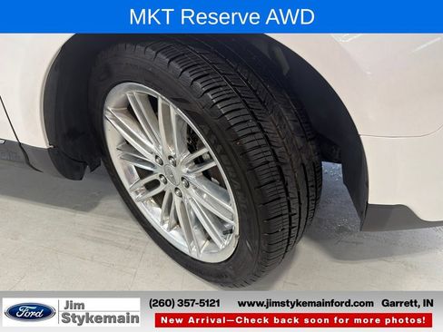 Used 2018 Lincoln MKT AWD w/ Technology Package image 12