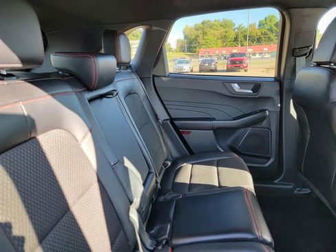 Used 2025 Ford Escape ST-Line AWD/4WD image 19