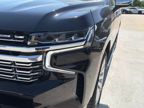 Used 2021 Chevrolet Tahoe Premier w/ Premium Package AWD/4WD image 10