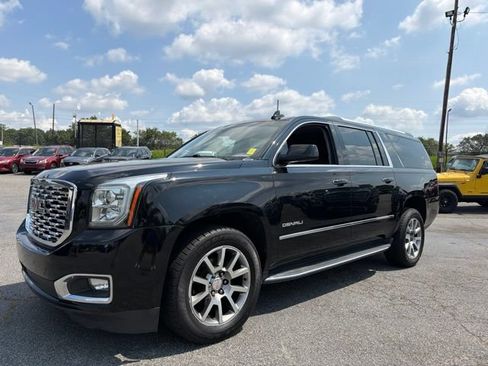 Used 2019 GMC Yukon XL Denali AWD/4WD image 2