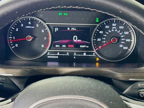 Certified 2022 Kia Sorento S image 12