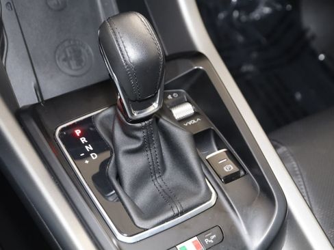 Used 2024 Alfa Romeo Tonale Veloce AWD/4WD image 7
