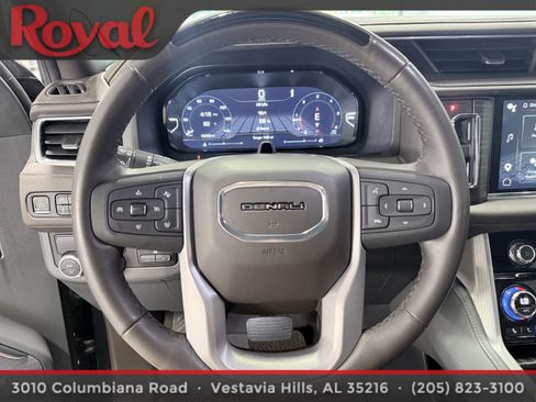 Used 2023 GMC Yukon XL Denali w/ Denali Reserve Package RWD image 23