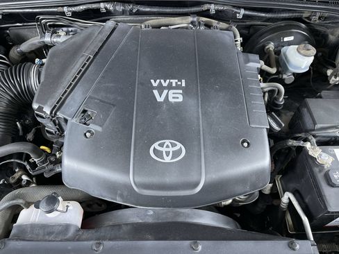 Used 2012 Toyota Tacoma 4x4 Access Cab V6 w/ SR5 Pkg image 28