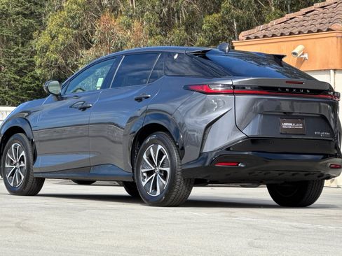 Certified 2023 Lexus RZ 450e Premium w/ Technology Package AWD/4WD image 3