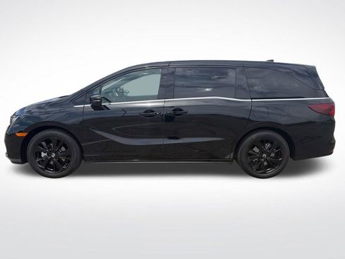 Used 2024 Honda Odyssey Sport image 2