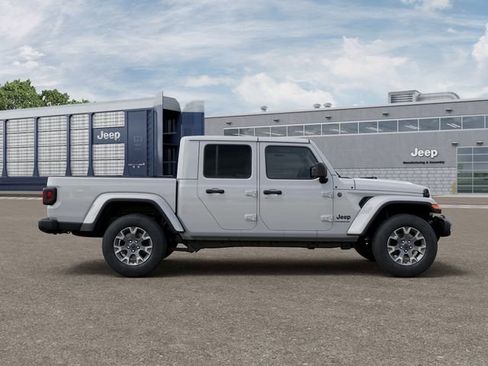 New 2026 Jeep Gladiator Sport AWD/4WD image 21