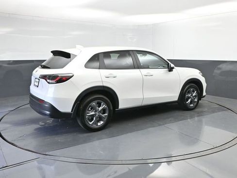 New 2026 Honda HR-V LX image 15