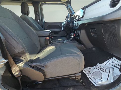 Used 2024 Jeep Wrangler Sport image 13