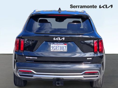 Used 2023 Kia Sorento EX AWD/4WD image 5