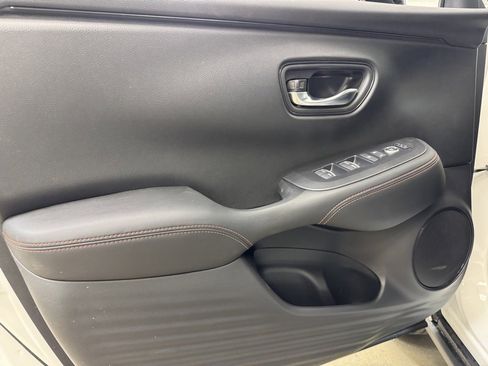 Used 2025 Honda HR-V Sport image 8