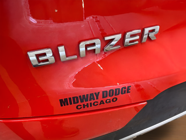 Used 2025 Chevrolet Blazer LT FWD image 8