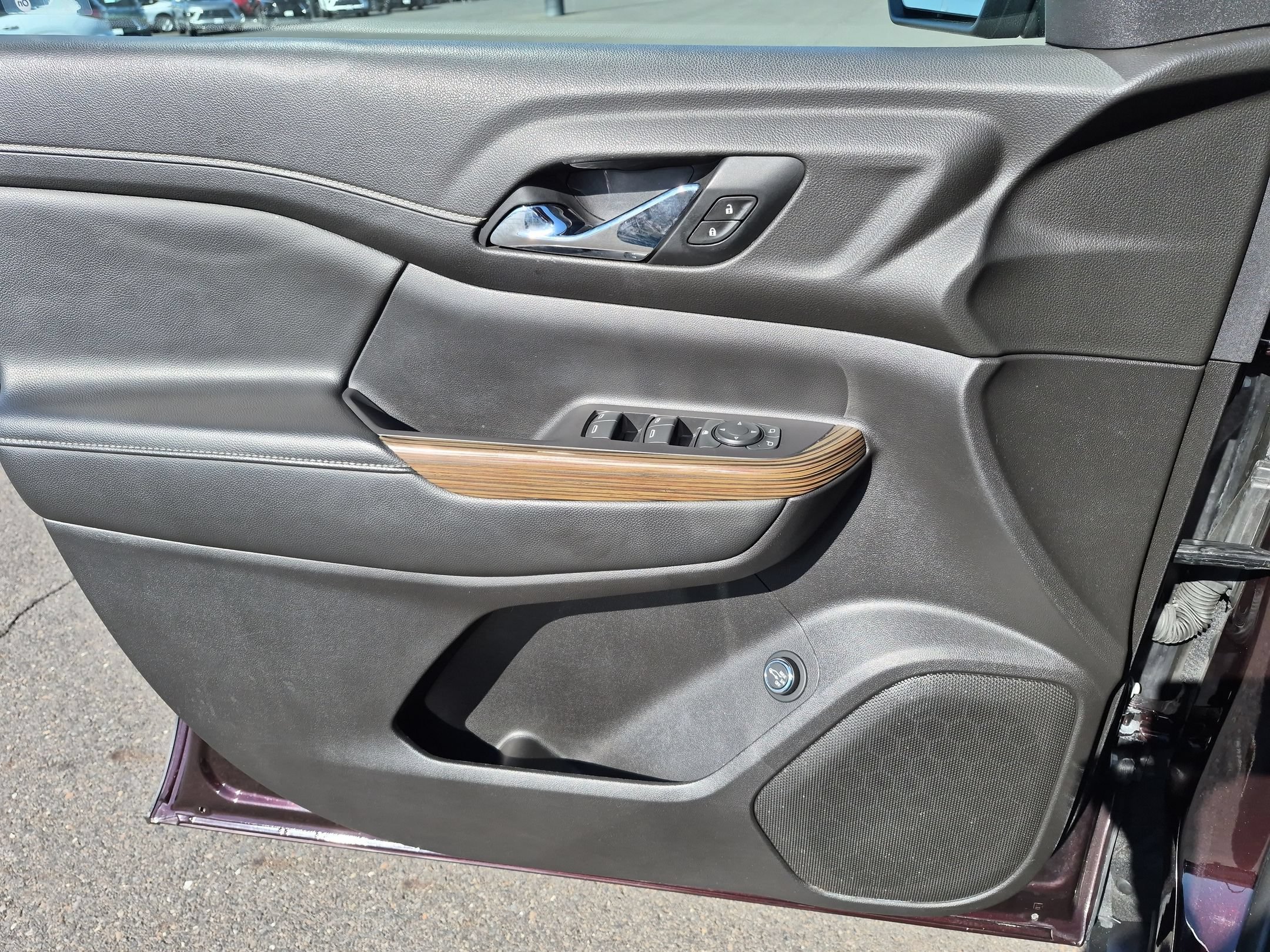 Used 2020 GMC Acadia SLE w/ Driver Convenience Package FWD image 22