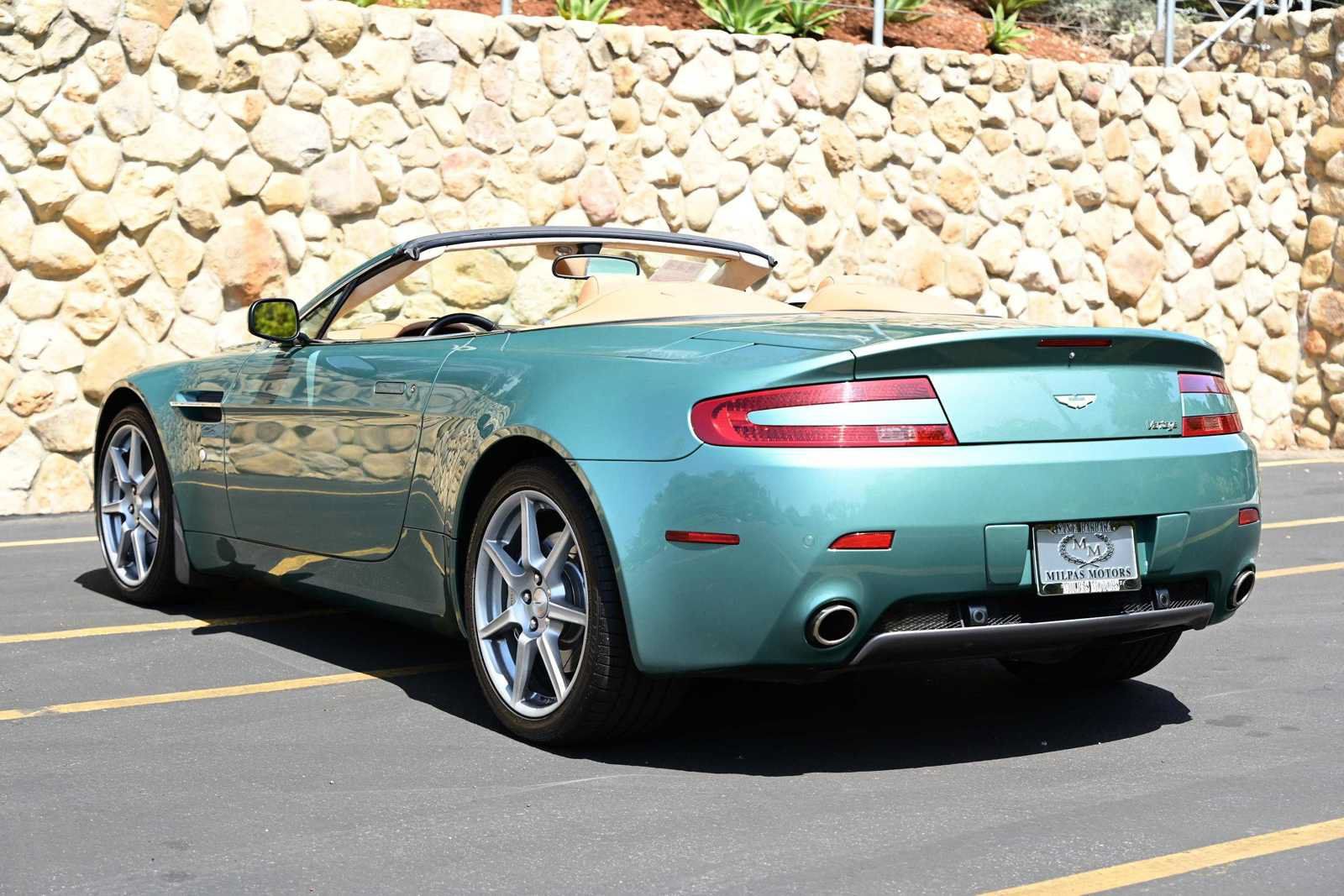 Used 2008 Aston Martin V8 Vantage Roadster RWD image 5