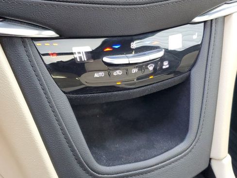 Used 2019 Cadillac XT5 Luxury image 21
