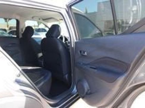 Used 2022 Nissan Kicks SV image 22