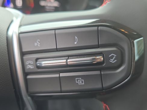 New 2025 Chevrolet Colorado Z71 image 14