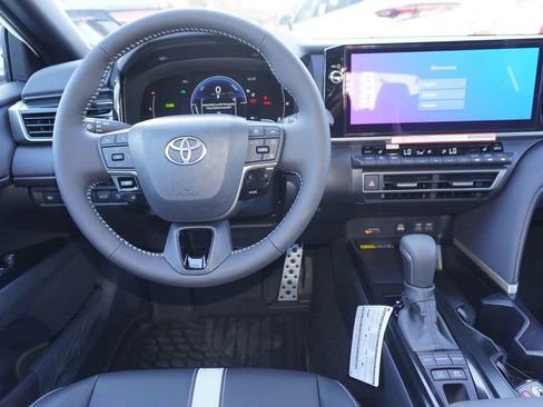 Certified 2026 Toyota Camry SE image 9