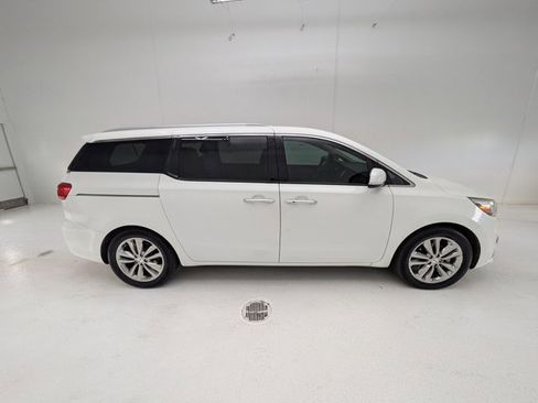 Used 2016 Kia Sedona SX Limited FWD image 4
