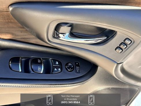 Used 2019 Nissan Murano Platinum w/ Cargo Package image 25