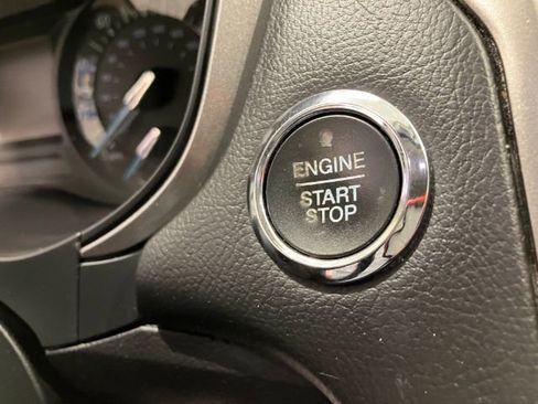 Used 2017 Ford Fusion SE FWD image 43