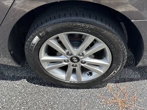 Used 2017 Hyundai Sonata SE FWD image 18